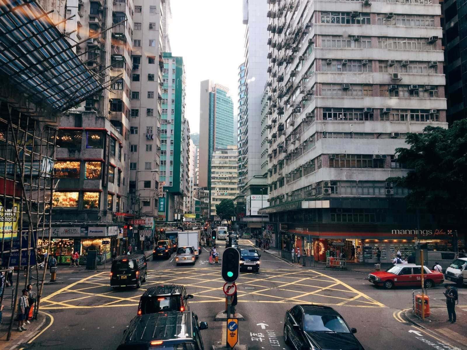 Hong Kong police hunt for girl, 17, who allegedly threw knives at ex-girlfriend